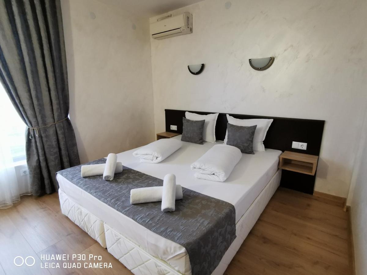 Hotel Swiss Shumen Esterno foto