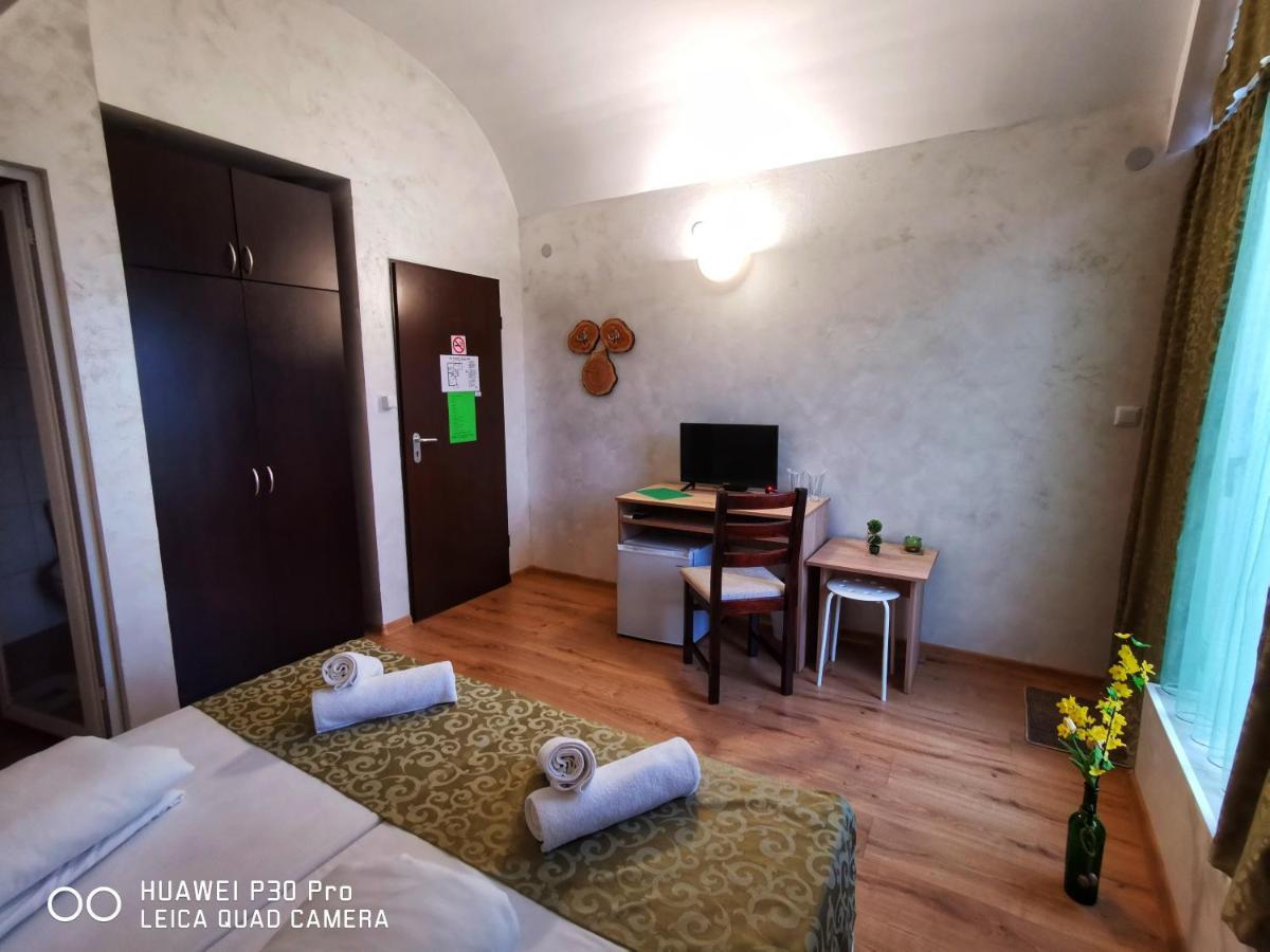 Hotel Swiss Shumen Esterno foto