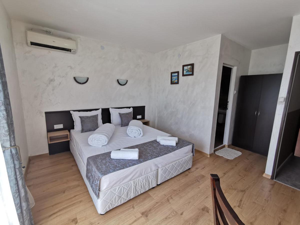 Hotel Swiss Shumen Esterno foto